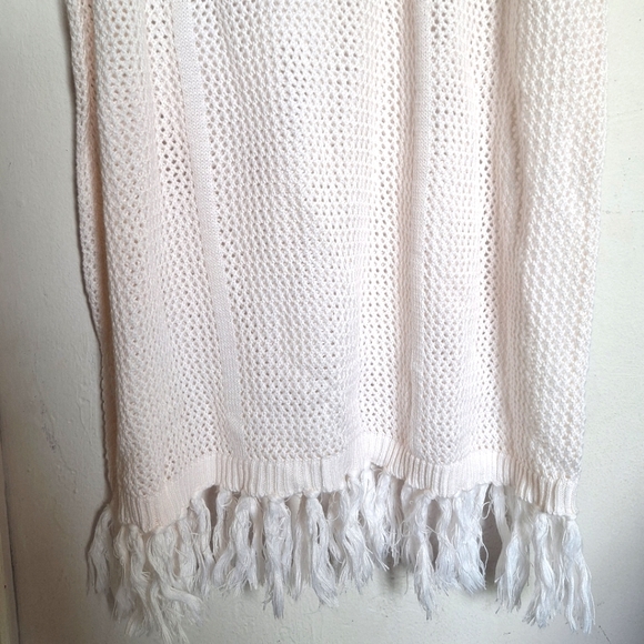 Almost Famous 2XL White Crochet Top and Skirt Set - Picture 12 of 12